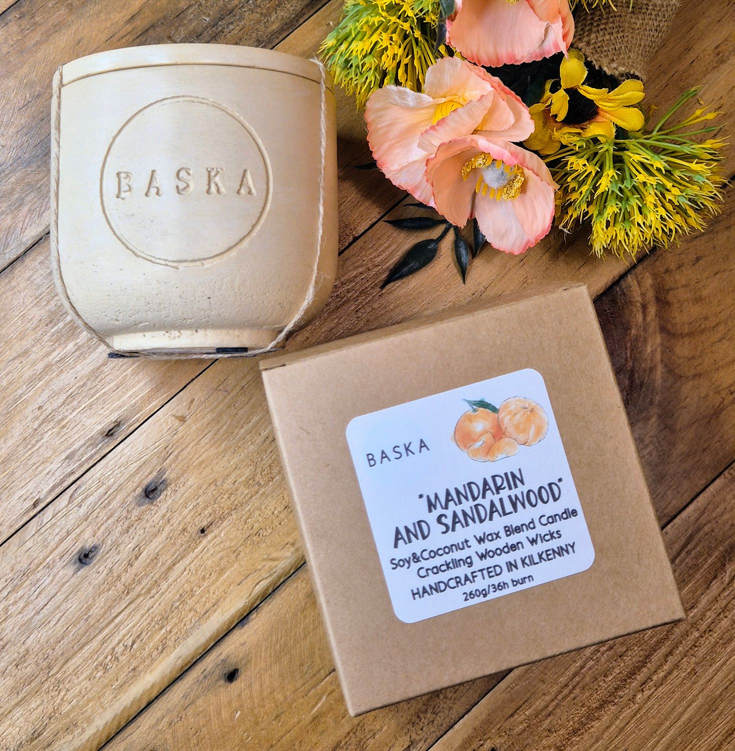 &quot;MANDARIN &amp; SANDALWOOD&quot; natural scented candle