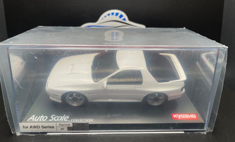 Kyosho MZP464W ASC Mazda Savana RX-7 FC3S White Body Auto Scale Original $79.99 Kyosho MZP464W ASC Mazda Savana RX-7 FC3S White Body Auto Scale Original $79.99