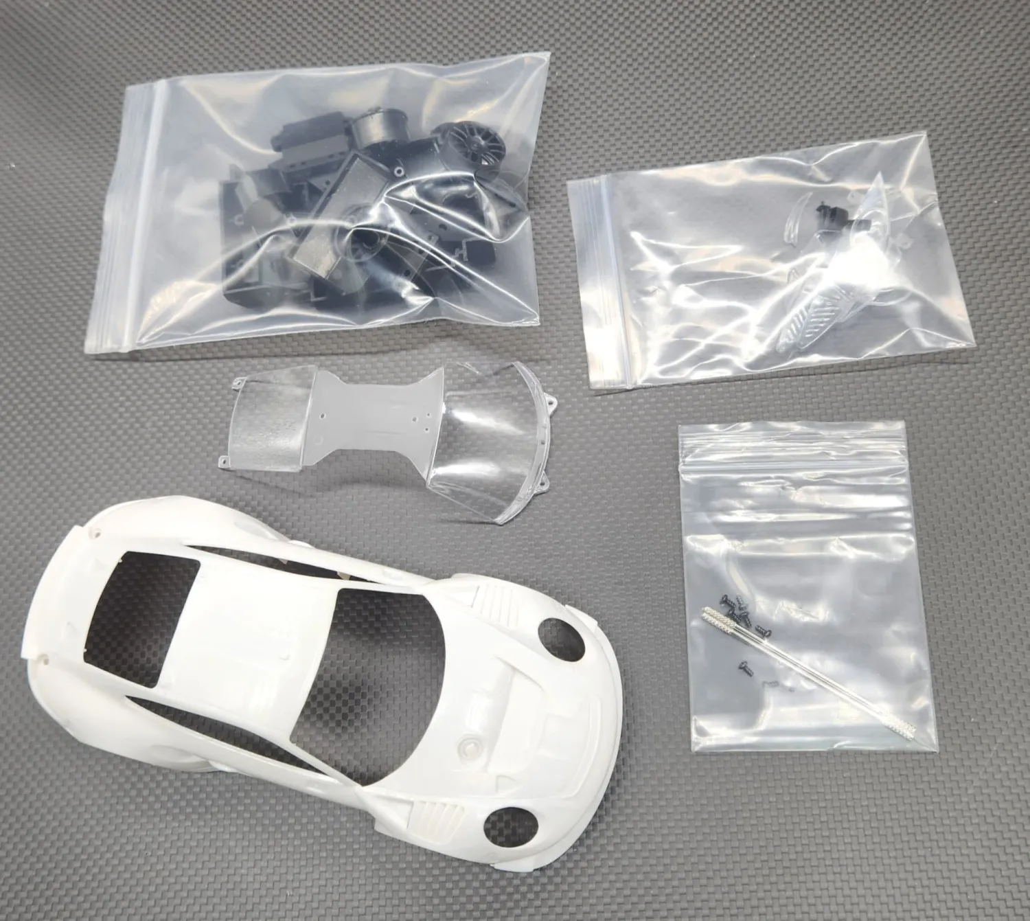 Porsche 911 GT3 - Unpainted White Body Set - GL-Racing Porsche 911 GT3 - Unpainted White Body Set - GL-Racing