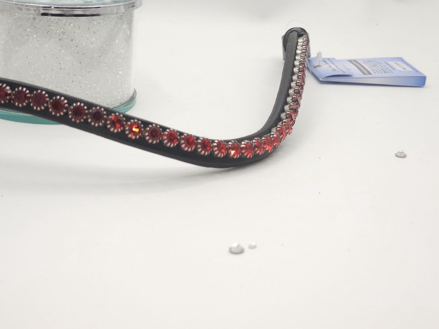 Siam, Red Velvet to Lt. Siam Ombre 1 Row 40ss PRECIOSA Glass Crystal - Easy On/Off Snap BLACK Leather Browband