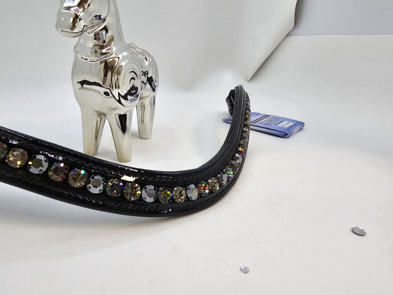 Diamond Black, Jet Hematite and Vitrail Med. 1 Row 40ss PRECIOSA Glass Crystal- Easy On/Off Snap BLACK PATENT ROLLED EDGE  Leather Browband