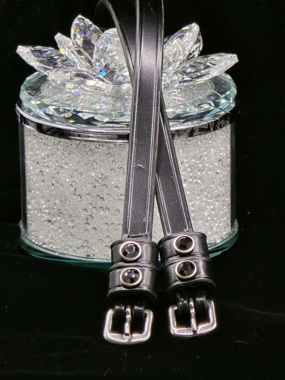 Jet Black Crystal Rivet 1st &amp; 2nd Keepers - High Quality English Leather - BLACK Spur Straps
