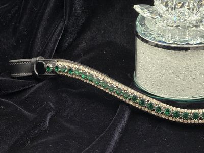 Emerald Green and Clear 3 Row 40SS (center) PRECIOSA Glass Crystal - Easy On/Off Snap BLACK Leather Browband