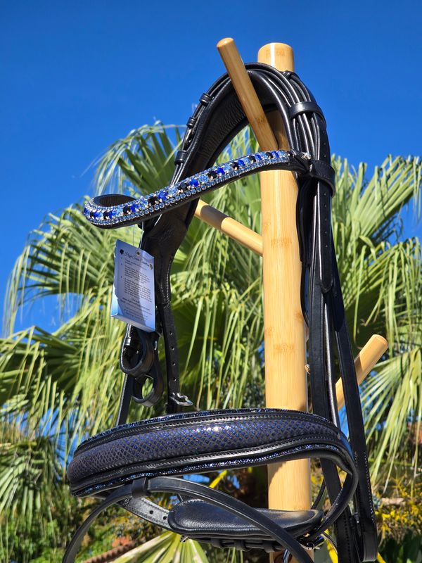 Shires Hackamore Manicotto Per Naso In Pelliccia Sintetica – Taglia Unica Regolabile, Morbido E Confortevole Per Il Cavallo