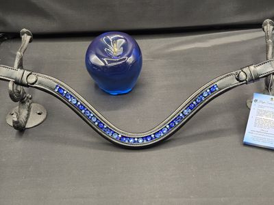 X-Deep U  *  Mix Pattern (7mm, 4mm ARIANA “NO SNAG-Secure Stitch&quot; Hot Fix Glass Crystal)  *  Easy On/Off Snap   * BLACK or BROWN Italian Leather Browband  * Sapphire , Lt. Sapphire Crystals