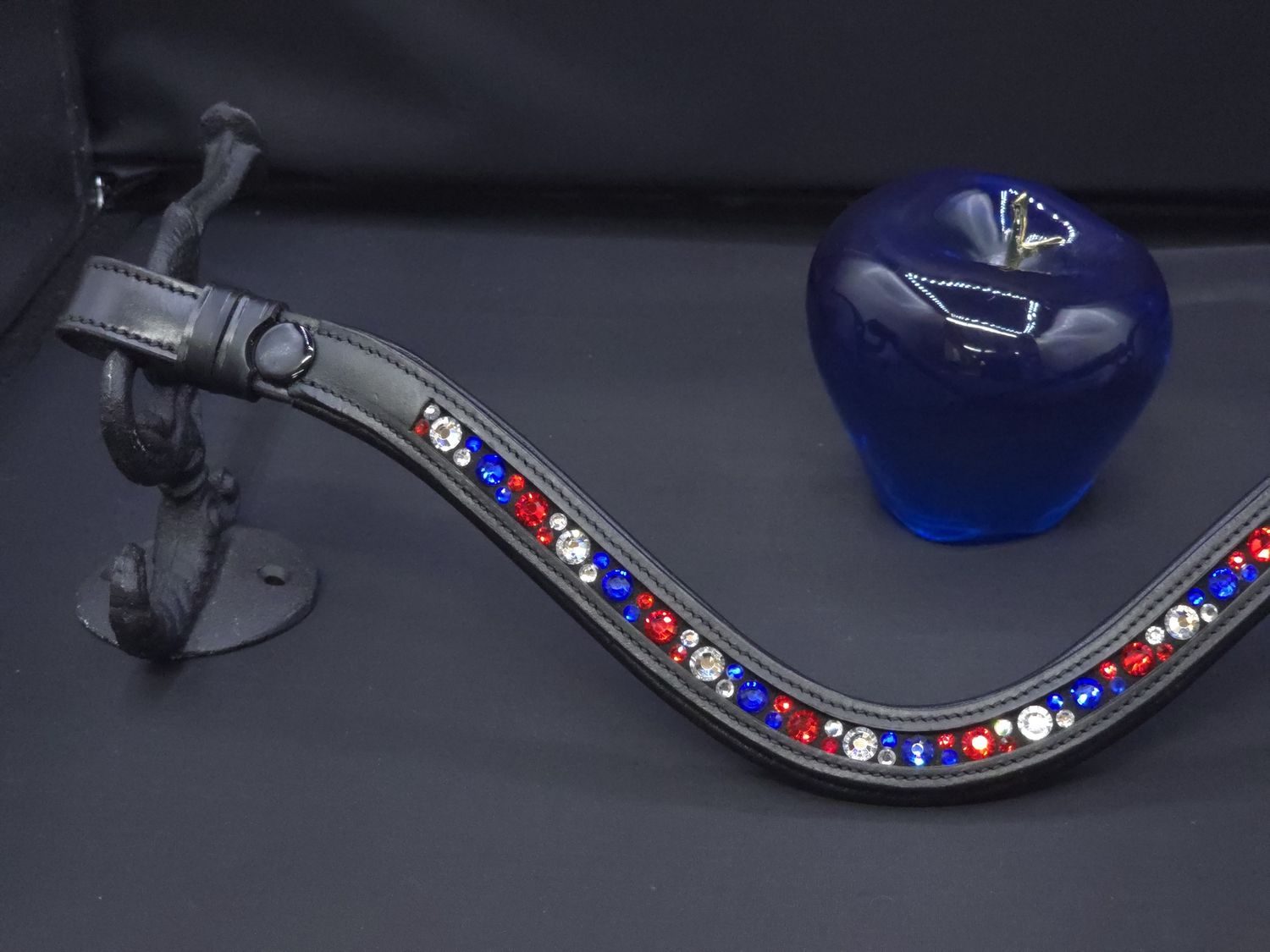 X-Deep U    *  Mix Pattern (7mm, 4mm ARIANA “NO SNAG” Hot Fix Glass Crystal)  *  Easy On/Off Snap   * BLACK or BROWN Italian Leather Browband  *Red (Siam), White(Clear) &amp; Blue (Sapphire)