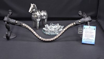 X-Deep U   *  1 Row (8.5mm PRECIOSA Glass Crystal)  *  Easy On/Off Crystal Rivet Button Closure   * BLACK or BROWN Italian Leather Browband  *Clear Crystals