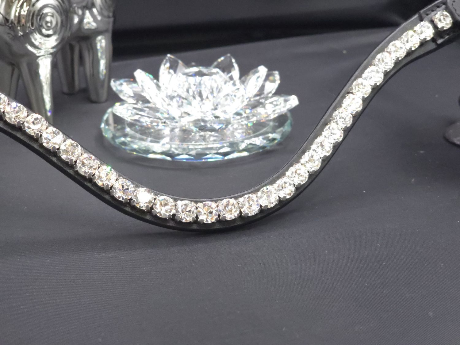 X-Deep U   * 1 Row (11.25mm PRECIOSA Glass Crystal)   * Easy On/Off Crystal Rivet Button Closure   * BLACK or BROWN Italian Leather Browband  * RIVOLI Clear Crystals