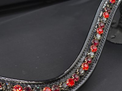 Siam and Black Diamond 1 Row 40ss PRECIOSA Glass Crystal Easy Snap On/Off –BLACK PATENT Leather Browband