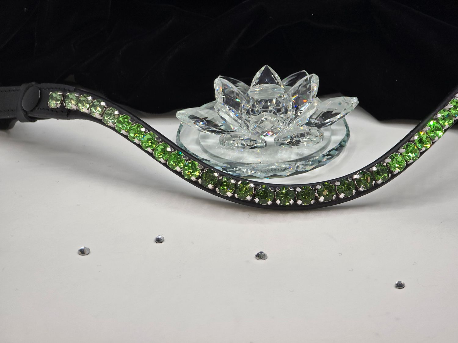 Green Erinite, Peridot, Chrysolite 1 Row Ombre 48ss (11mm) PRECIOSA Glass Crystal -Easy On/Off Snap BLACK or BROWN Leather Browband