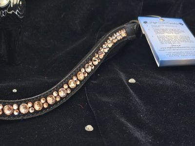 X-Deep U  *  Mix Pattern (7mm, 4mm ARIANA “NO SNAG Secure-Stitch"  Hot Fix Glass Crystal)  *  Easy On/Off Snap   * BLACK or BROWN Italian Leather Browband  *Lt. Peach, Silk &amp; Lt. Silk Crystals