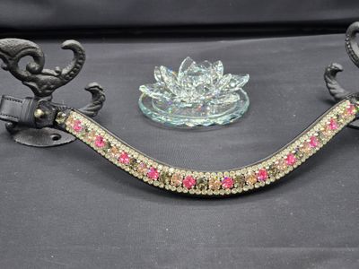 Med. Shape U  * 3 Row (8.5/4m PRECIOSA Glass Crystal)   * Easy On/Off Crystal Rivet Button Closure  * BLACK or BROWN Italian Leather Browband * Pink Rose, Black Daimond, Gold Quartz