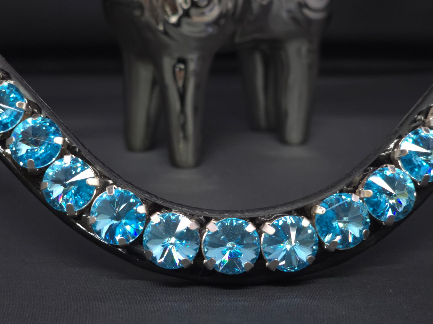 X-Deep U  *  1 Row  RIVOLI (12mm PRECIOSA Glass Crystal)   *  Easy On/Off Snap   * BLACK or BROWN Italian Leather Browband  * Aqua Bohemica Crystals