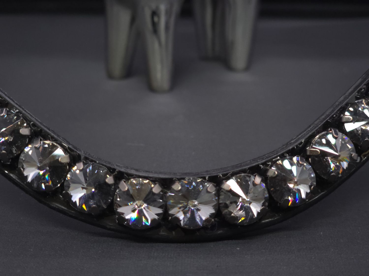 X-Deep U   * 1 Row RIVOLI  (12mm PRECIOSA Rivoli Glass Crystal)   * Easy  Snap On/Off Closure   * BLACK or BROWN Italian Leather Browband  * Nightfall Crystals