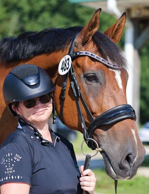 X-Deep U   * 3 Row (8.5mm, 4mm PRECIOSA Glass Crystal)  * Easy On/Off Snap   * BLACK or BROWN Italian Leather Browband  *   *BLACK or BROWN Leather Browband  *Tanzanite, Deep Tanz., Violet &amp; Clear Cry