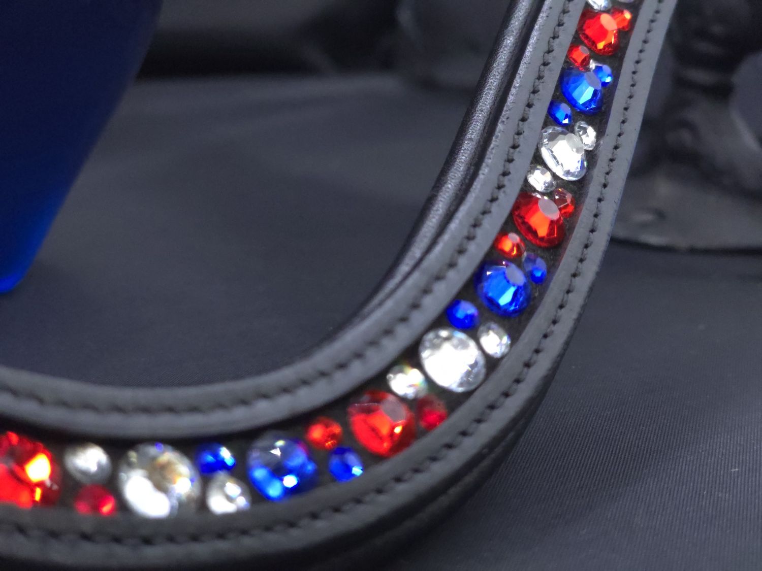 X-Deep U    *  Mix Pattern (7mm, 4mm ARIANA “NO SNAG” Hot Fix Glass Crystal)Channel Set Padded Back  *  Easy On/Off Snap   * BLACK or BROWN Italian Leather Browband  *Red (Siam), White(Clear) &amp; Blue (