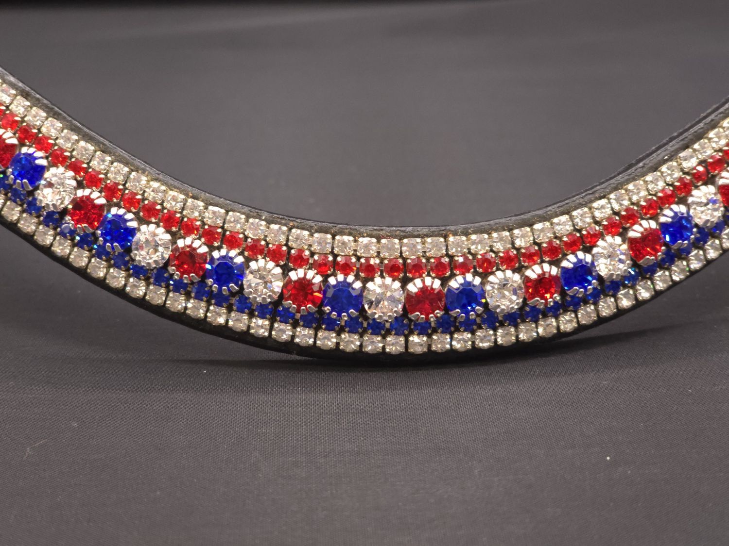 5 Row (6.5mm, 3mm Size PRECIOSA Glass Crystal)   *  Easy On/Off Crystal Rivet Button Closure   * BLACK or BROWN Leather Browband  *Red, White (Clear), Blue Crystals