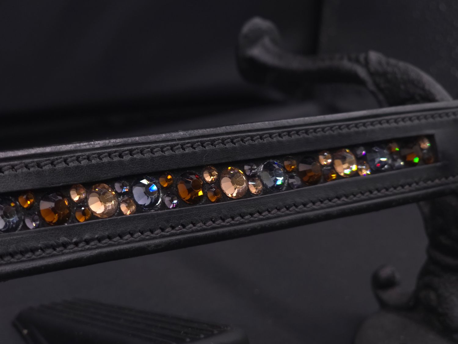 EctoExquisite CRYSTAL HALTER -  Mocca, Smoked Topaz &amp; Graphite Crystal Mix
