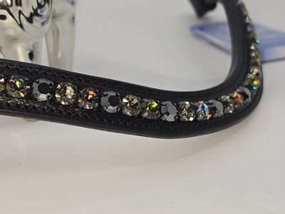 Med U Shape *1 Row (8.5m PRECIOSA Glass Crystal)* Easy On/Off Crystal Rivet Button Closure  BLACK Patent &amp; Italian Leather Browband* Diamond  Black, Jet Hematite and Vitrail Med Crystal