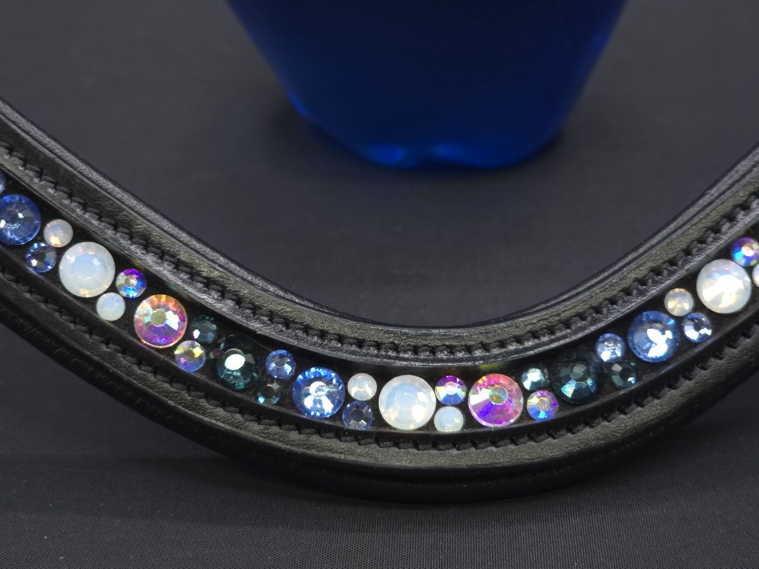 X-Deep U Shape *  Mix Pattern (7/4mm ARIANA “NO SNAG Secure-Stitch" Hot Fix Glass Crystal) * Easy On/Off Snap   * Channel Set Padded Back BLACK or BROWN Italian Leather Browband  *Montana, Sapphire, I