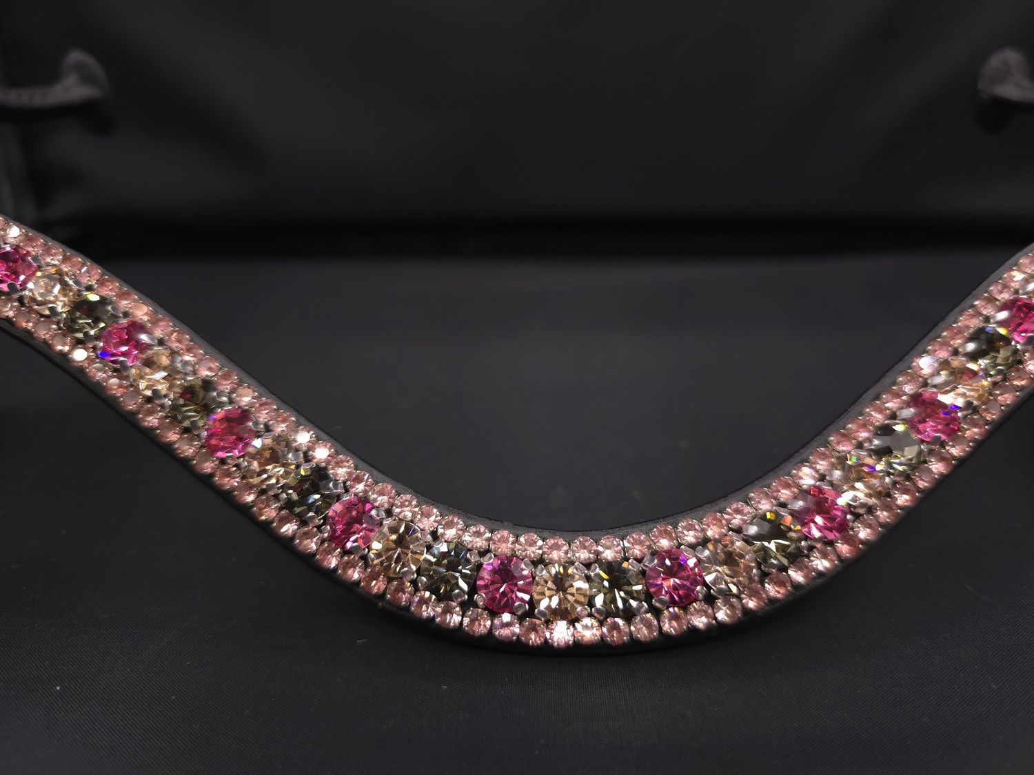 Med. U Shape 3 Row (8.5/4m PRECIOSA Glass Crystal)  * Easy On/Off Snap *BLACK or BROWN Leather Browband *Rose,Vintage Rose, Blk Diam , Lt. Rose Crystals