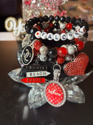 Elegant Atlanta Falcons Beaded Bracelet