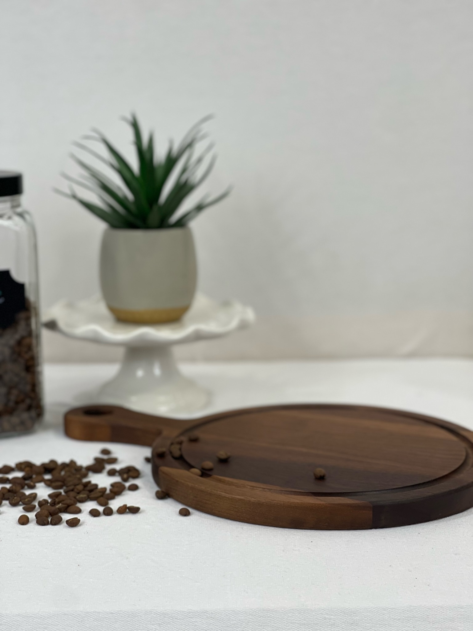 Round Chopping/ Cutting Board (with handle)