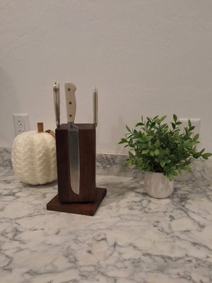 Swivel Magnetic Knife Block