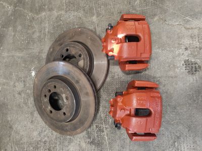 Impianto frenante anteriore BMW 330i e46