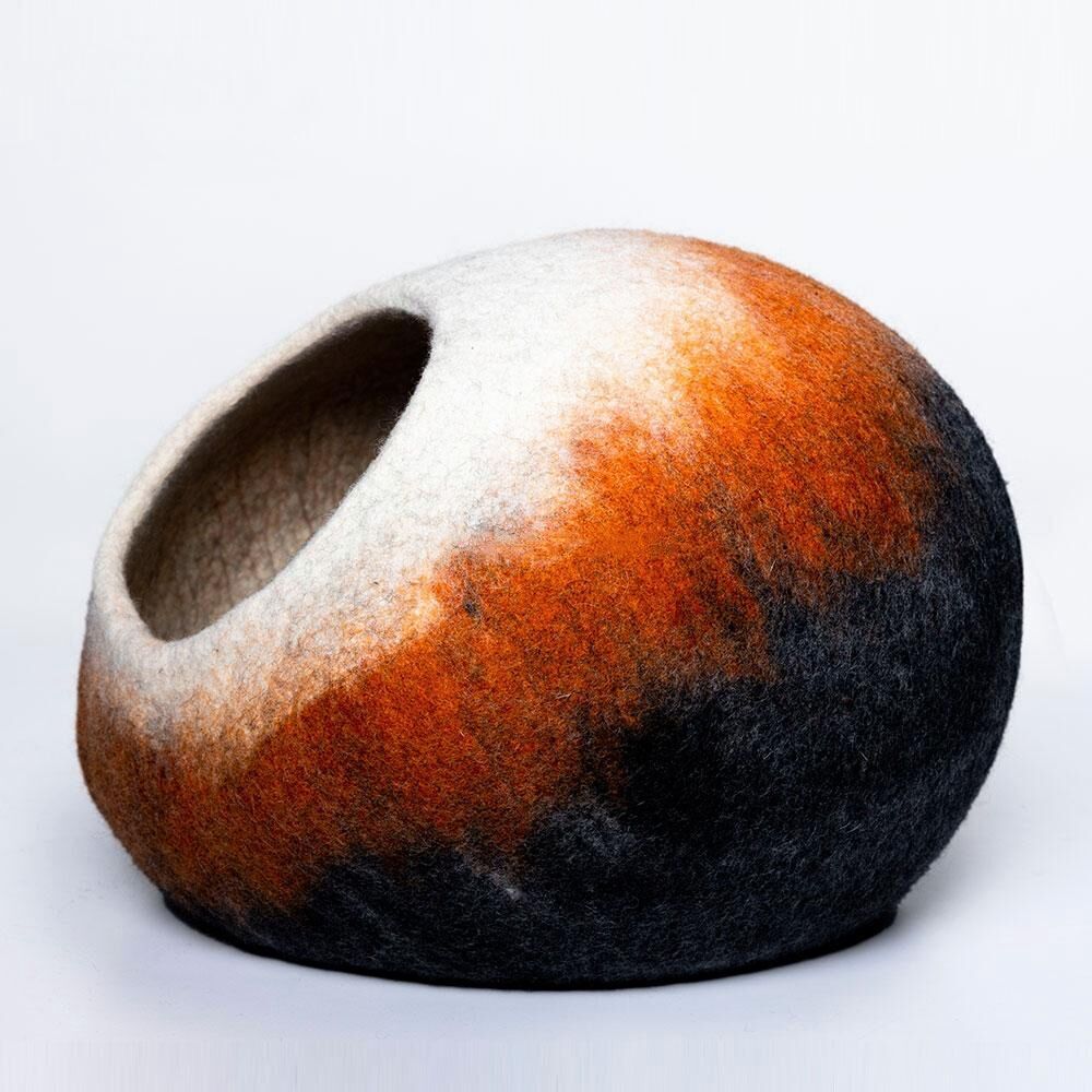 Earthy Comfort: Multi-Color Strap Round Shape Felt Cat Cave
