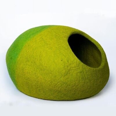 Serenely Simple: Single Color Round Shape Felt Cat Cave