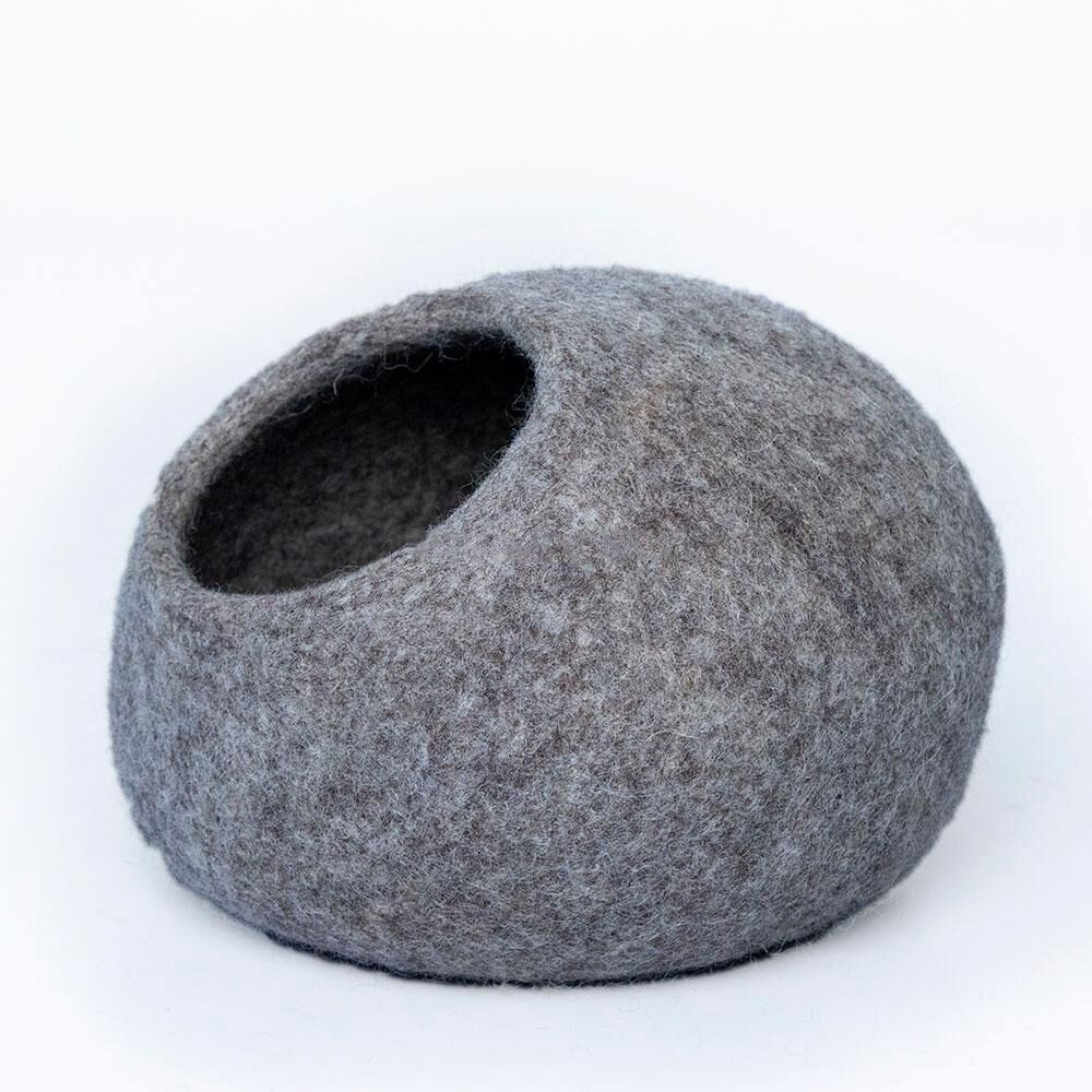 Elegance Unveiled: Single Color Round Shape Felt Cat Cave