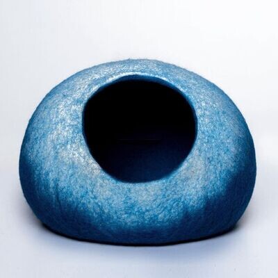 Tranquil Tides: Two Color Combination Round Shape Felt Cat Cave
