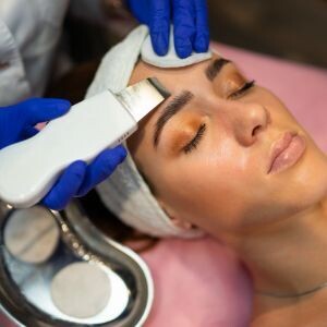 Limpieza facial con Placa ultrasónica en Madrid