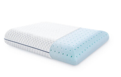 Weekender Gel Memory Foam Pillow - Standard