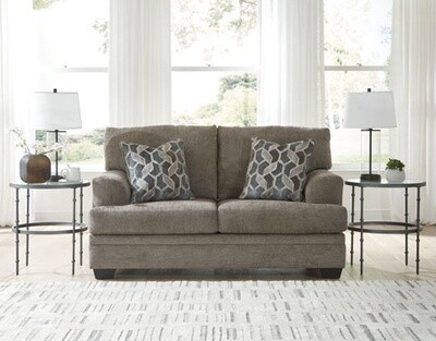 Stonemeade Loveseat