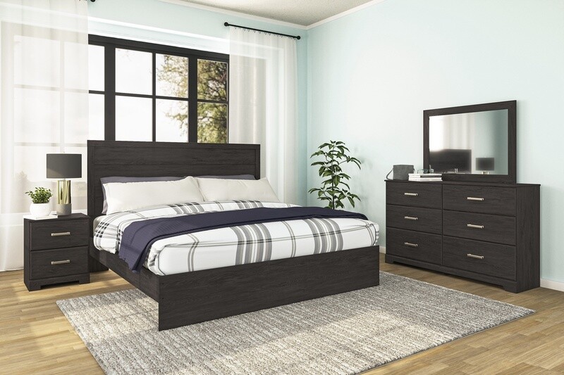 Belachime King Panel Bed