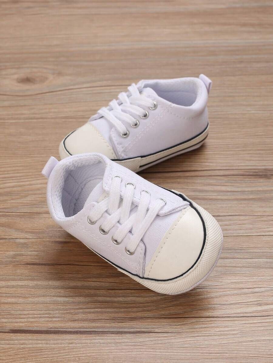 Infant Canvas Shoes With Soft Bottom And Tie-up Closure