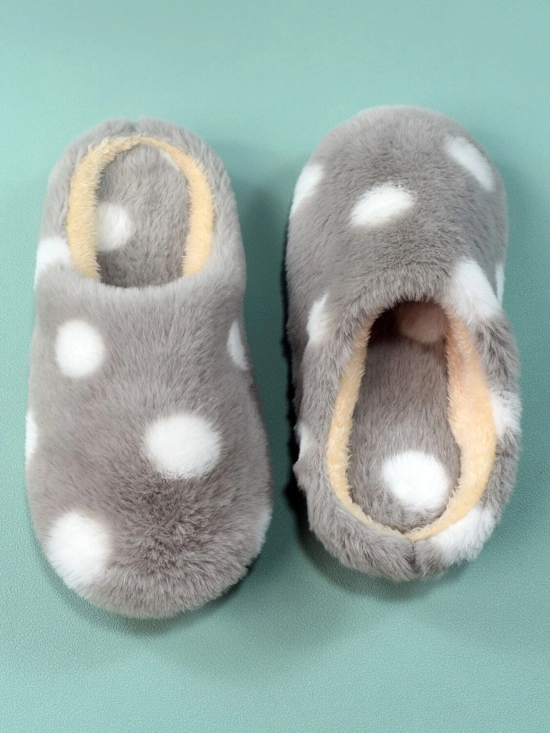 Polka Dot Pattern Fuzzy Bedroom Slippers