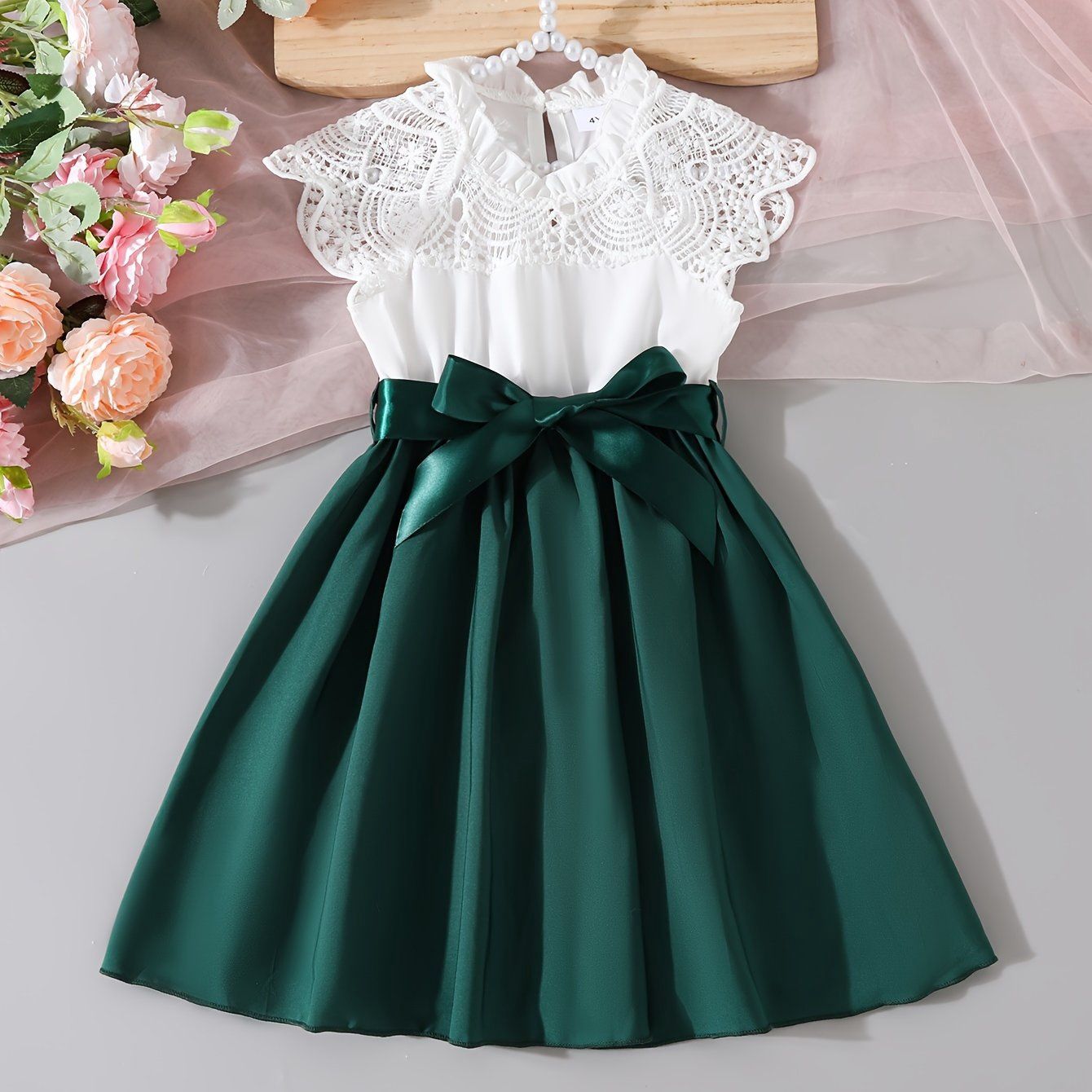 Elegant Summer Dress for Youngsters Girls - Romantic Lace &amp; Woven Green, Size: 4Y