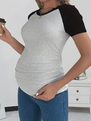 Stylish Two-Tone Short Sleeve Maternity T-Shirt