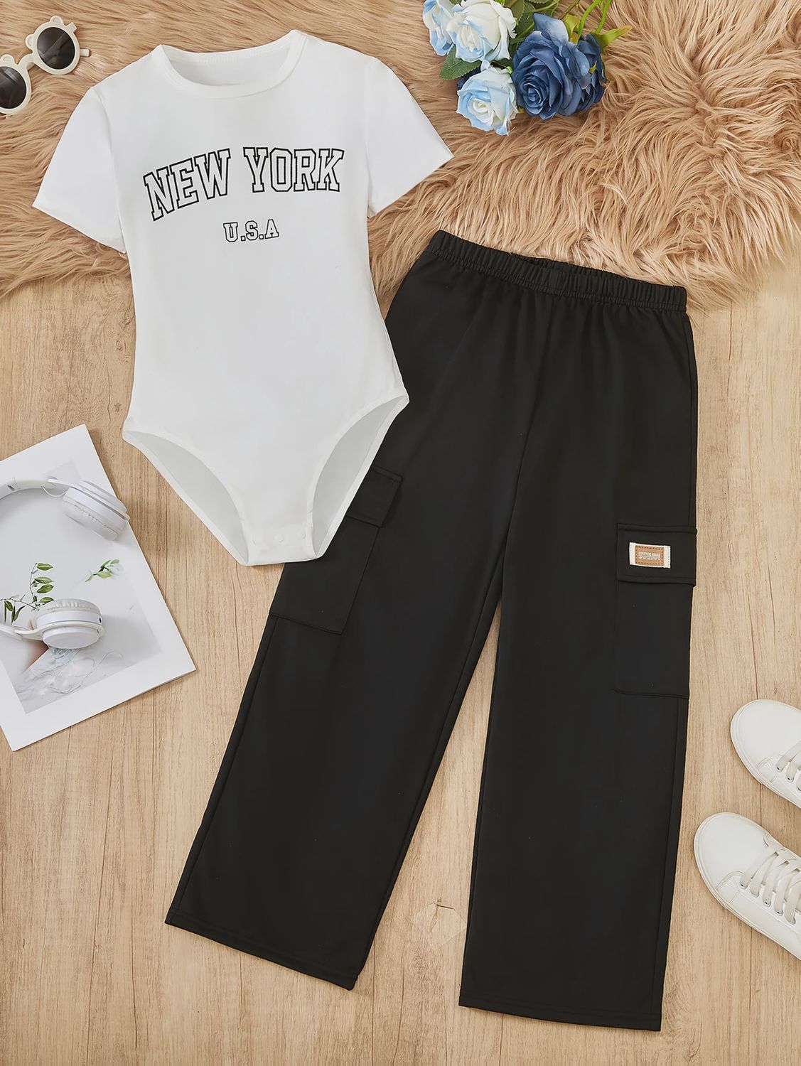 New York U.S.A. Print Casual Two-Piece Outfit Set with Short Sleeve Bodysuit and Pocketed Straight-Leg Pants, Size: 9-10Y