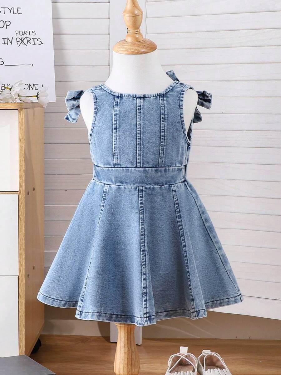 nfant/Toddler Girls&#39; Elegant Fashionable Street Style Blue Washed Denim Sleeveless Dress, Size: 18-24M