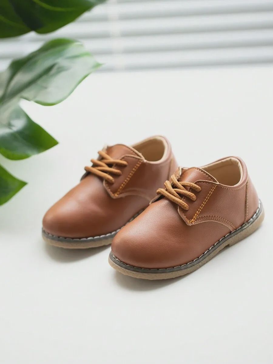 Boys&#39; Pu Leather Round Toe Lace-up Flat Shoes -Brown, Size: EUR 28 (5yrs)