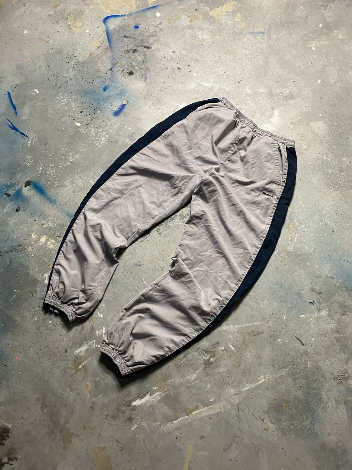 Spodnie Reebok Navy Stripes Sweatpants Gray 35-40 cm pas