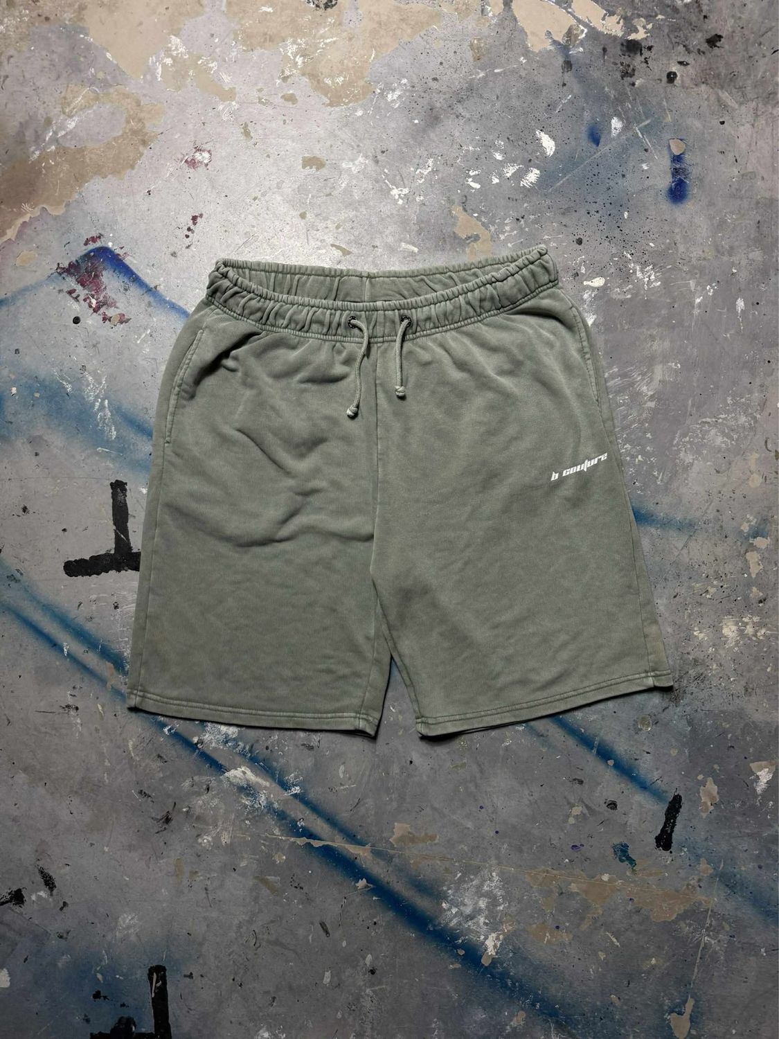 Spodnie B Couture Loose Shorts Olive 45-55 cm pas
