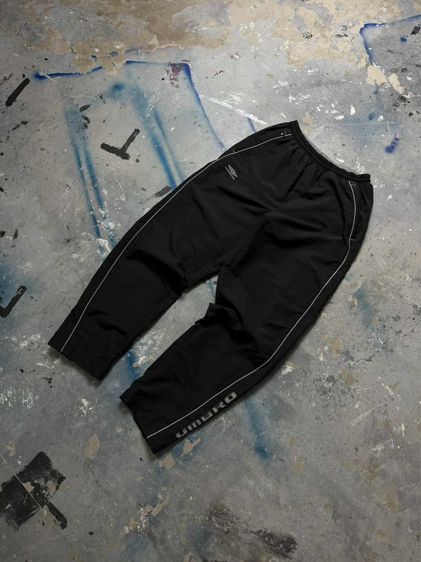 Spodnie Umbro Training Pants Black 34-38 cm pas