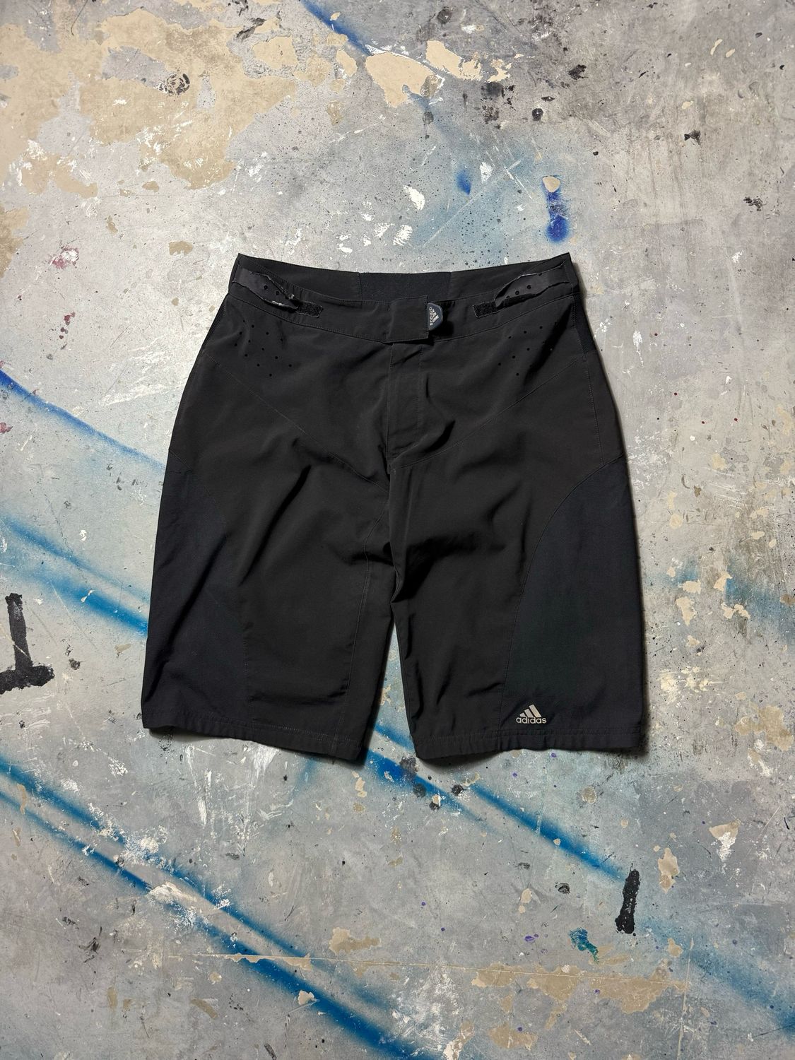 Spodnie Adidas Trekking Shorts Black