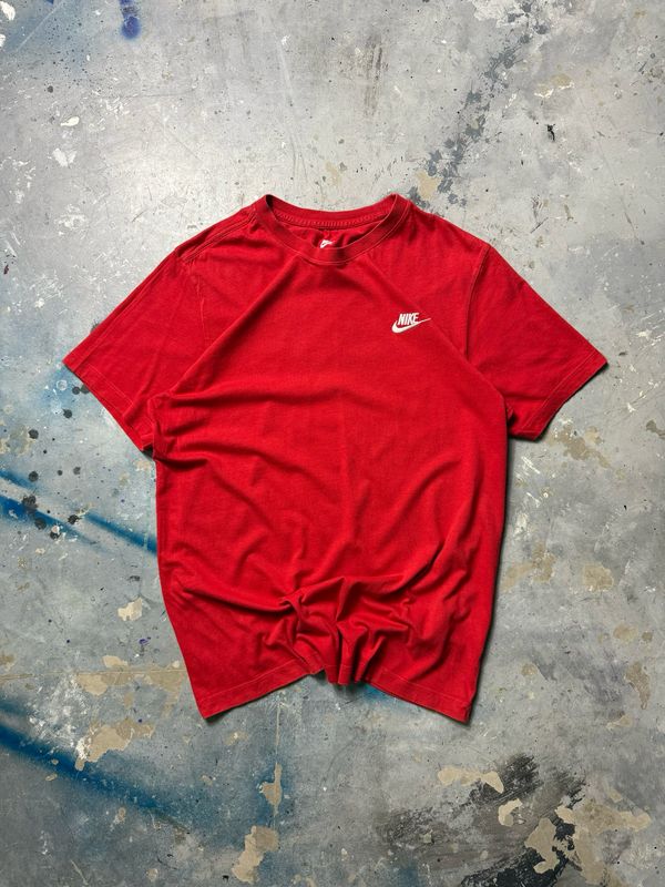 Koszulka Nike Basic Logo Tee Red S