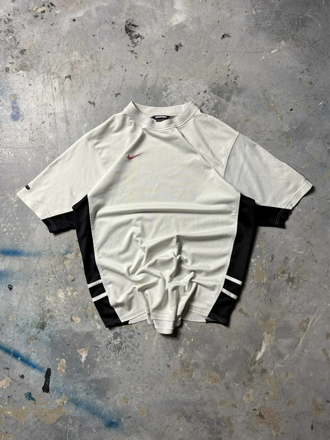 Koszulka Nike Pin/Swoosh Sport Tee White M